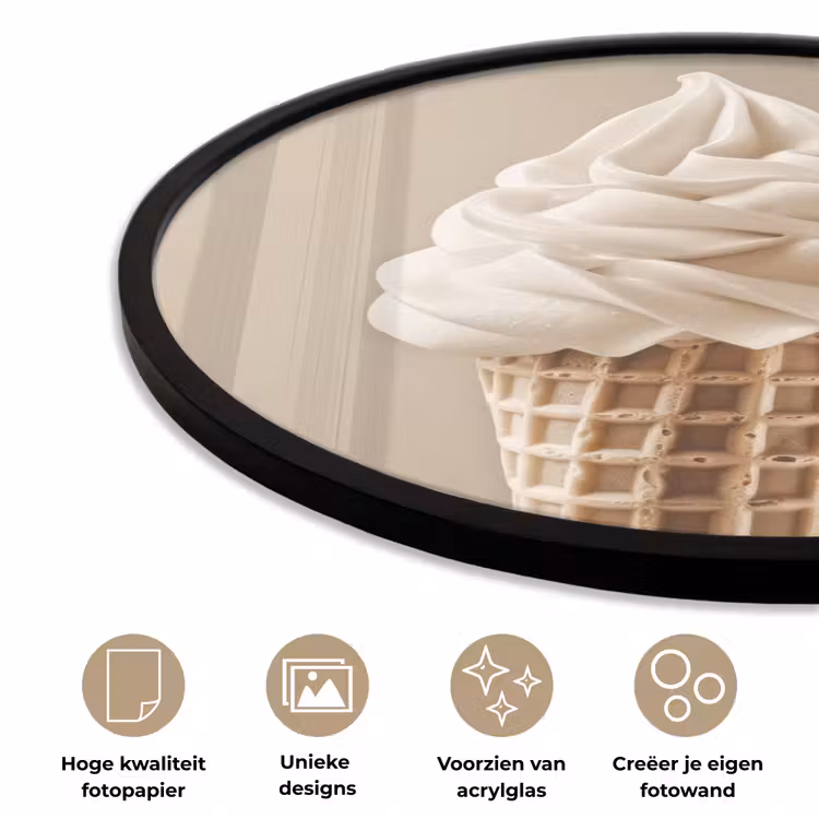 IJs - Softijs - Romig - Hoorntje - Beige Fotolijst rond zonder passe partout klein -closeup_NL