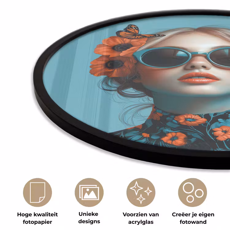 Vrouw - Blauw - Vlinder - Bloemen - Aesthetic Fotolijst rond zonder passe partout klein -closeup_NL