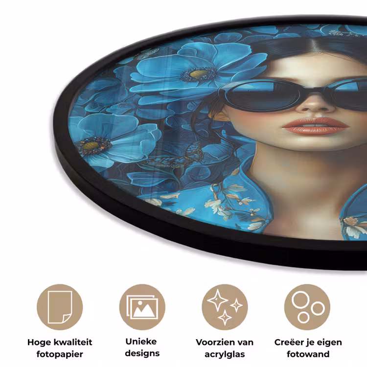 Vrouw - Bloemen - Blauw - Aesthetic - Luxe Fotolijst rond zonder passe partout klein -closeup_NL