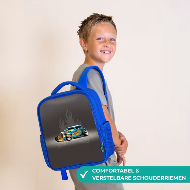 Blauwe auto met grijze vlammen Kinderrugzak - Blauw middel -sfeer3_NL