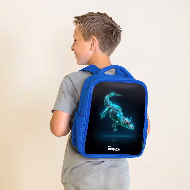 Cyberkrokodil in actiehouding Kinderrugzak - Blauw middel -sfeer2
