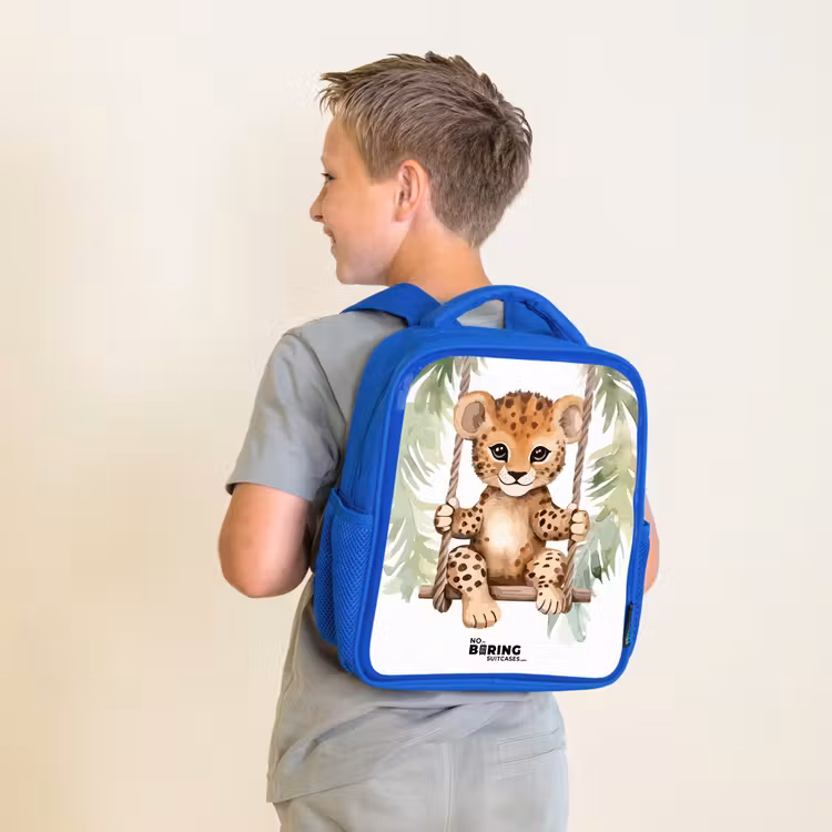 Luipaard welp op een schommel waterverf illustratie Kinderrugzak - Blauw middel -sfeer2