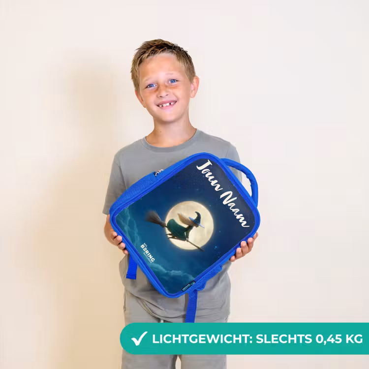 Heks in Maanlichtvlucht Kinderrugzak - Blauw middel -sfeer1_NL