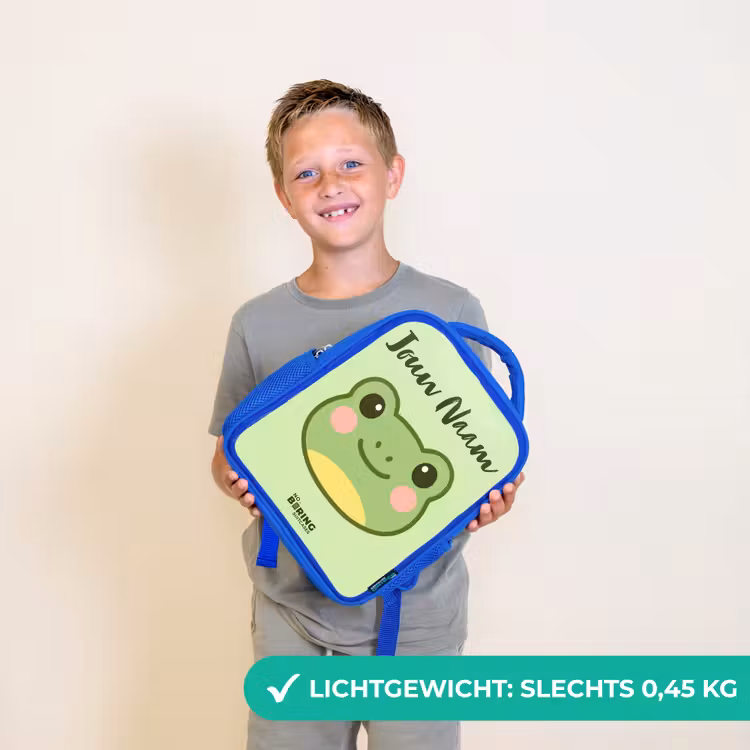 Kawai - Kikker - Groen Kinderrugzak - Blauw middel -sfeer1_NL