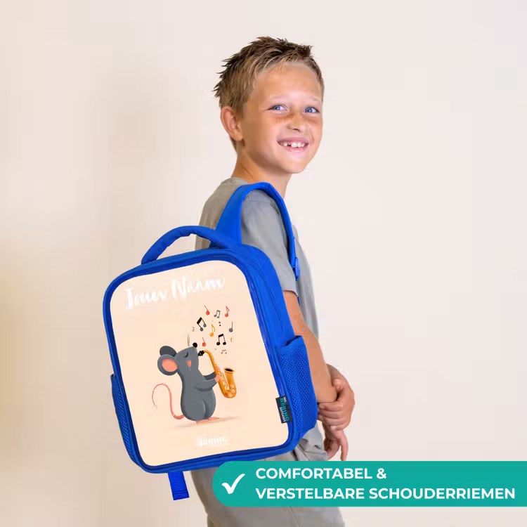 Muis - Saxofoon - Muziek Kinderrugzak - Blauw middel -sfeer3_NL