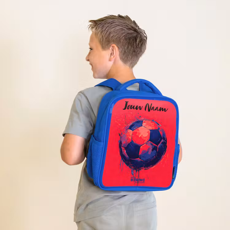 Voetbalvibes - Verf - Blauw - Rood Kinderrugzak - Blauw middel -sfeer2