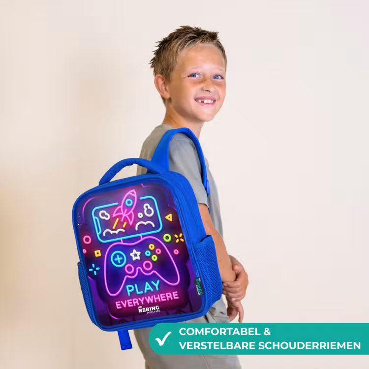 Neonillustratie met een controller Kinderrugzak - Blauw middel -sfeer3_NL