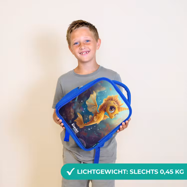 Oranje zeepaardje in het water Kinderrugzak - Blauw middel -sfeer1_NL