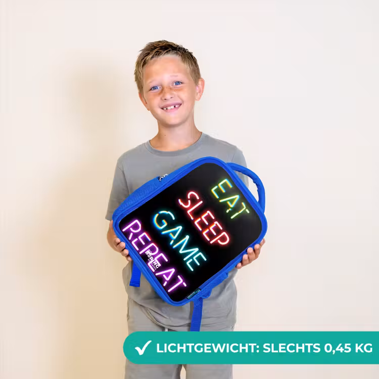 Qoute met neon lichten Kinderrugzak - Blauw middel -sfeer1_NL