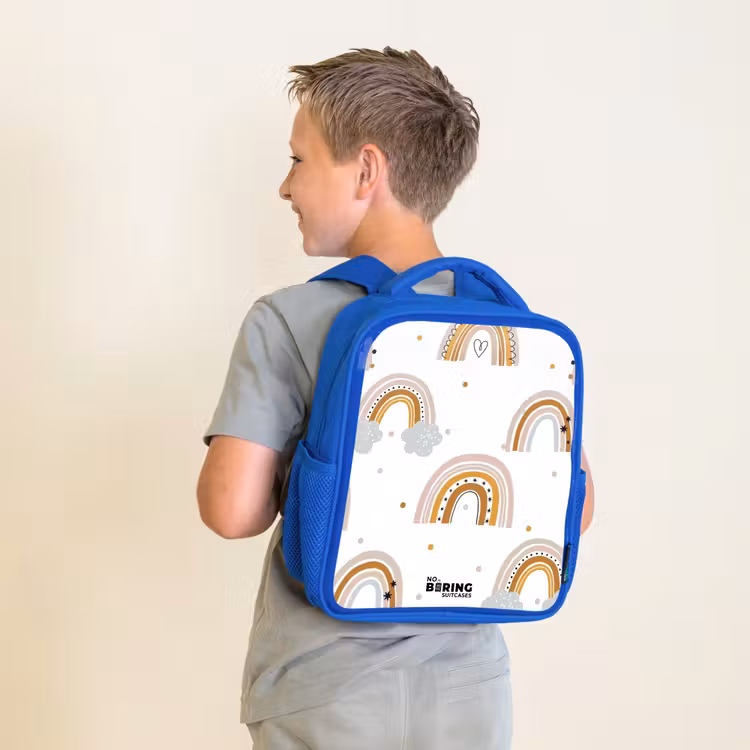 Regenbogen patroon in zachte kleuren Kinderrugzak - Blauw middel -sfeer2