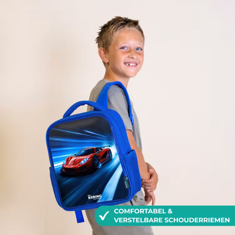Rode racewagen in digitale snelheidswereld Kinderrugzak - Blauw middel -sfeer3_NL
