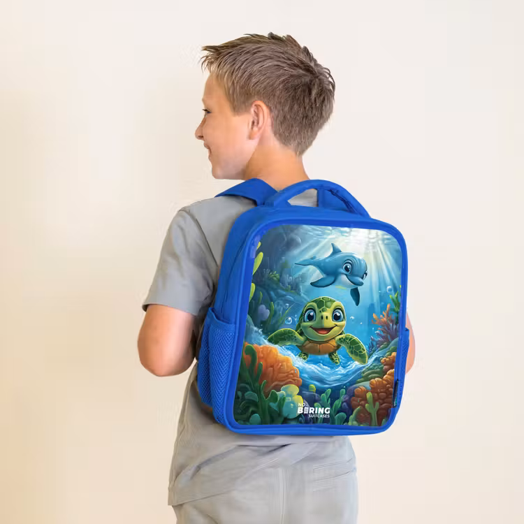 Schildpad en dolfijn in blauwe oceaan Kinderrugzak - Blauw middel -sfeer2