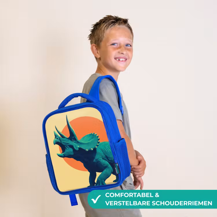 Triceratops - Cirkel - Oranje - Hoorns Kinderrugzak - Blauw middel -sfeer3_NL