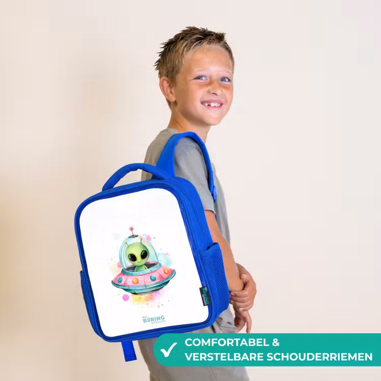 Groene alien in kleurrijke UFO Kinderrugzak - Blauw middel -sfeer3_NL