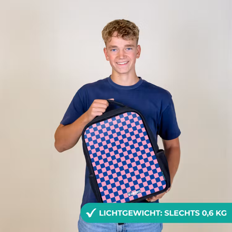 Blokjes - Blauw - Roze Rugzak - Zwart middel -sfeer7_NL