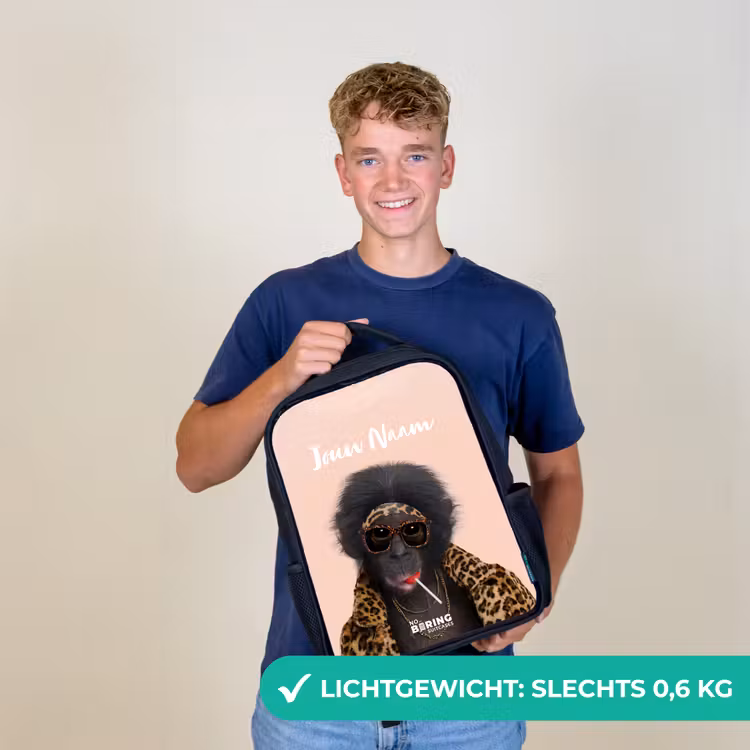 Aap met Loly Rugzak - Zwart middel -sfeer7_NL