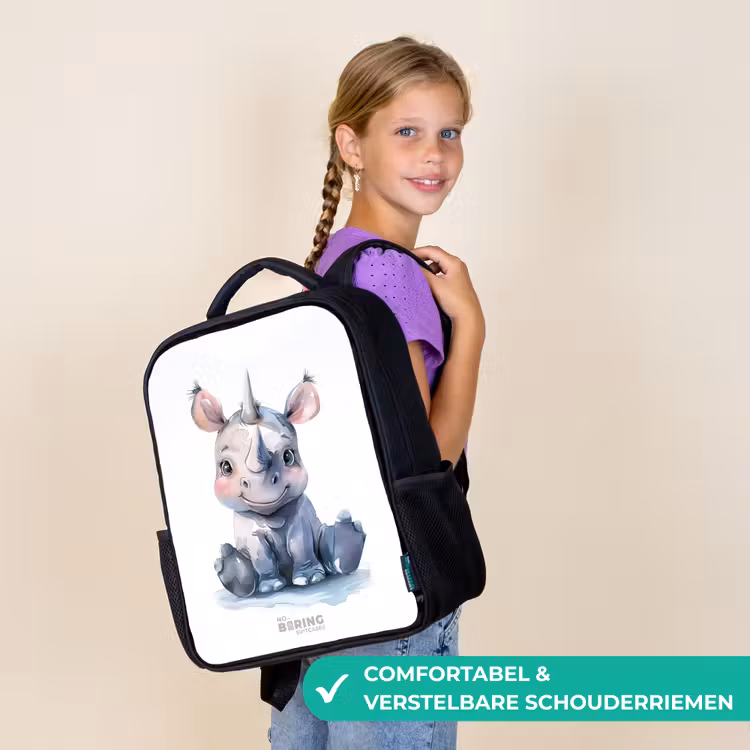 Baby neushoorn Rugzak - Zwart middel -sfeer6_NL