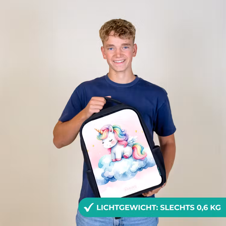 eenhoorn met regenboogmanen op een wolk Rugzak - Zwart middel -sfeer7_NL