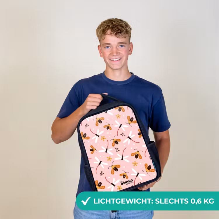 Lieveheersbeestjes en libellen op roze achtergrond Rugzak - Zwart middel -sfeer7_NL