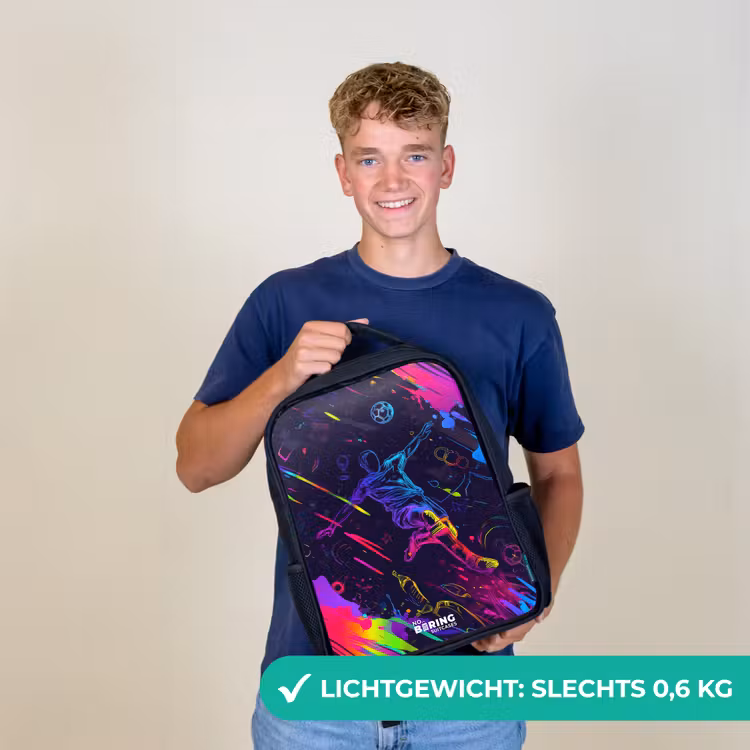 Neon actievolle voetbalspeler Rugzak - Zwart middel -sfeer7_NL
