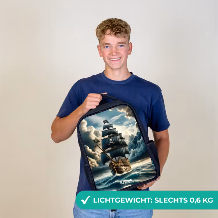 Piratenschip op een woeste zee Rugzak - Zwart middel -sfeer7_NL