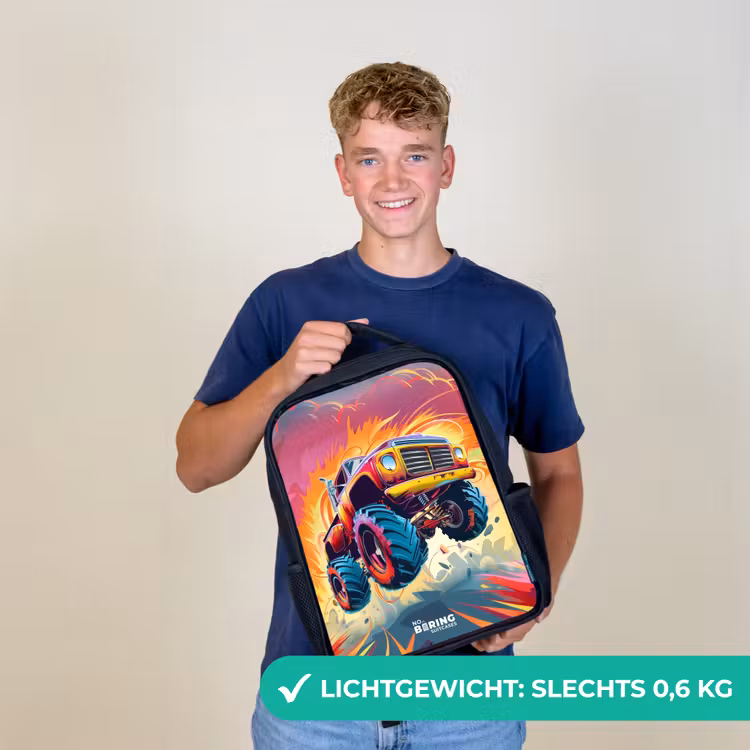 Roze Monstertruck Vliegt over het Asfalt Rugzak - Zwart middel -sfeer7_NL