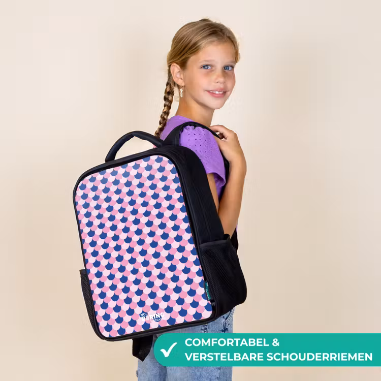 Schubben - Patroon - Blauw - Roze Rugzak - Zwart middel -sfeer6_NL
