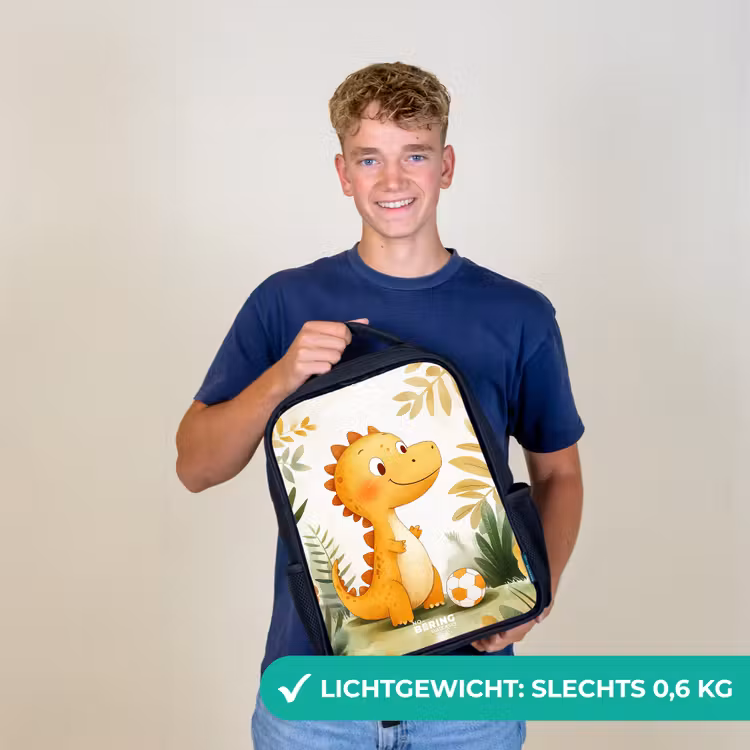 Dino - Voetbal - Oranje Rugzak - Zwart middel -sfeer7_NL