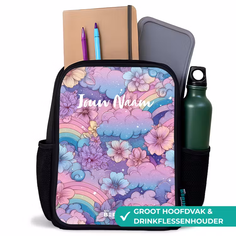 Illustratie van wolken, regenbogen en bloemen Rugzak - Zwart middel -inhoud_NL