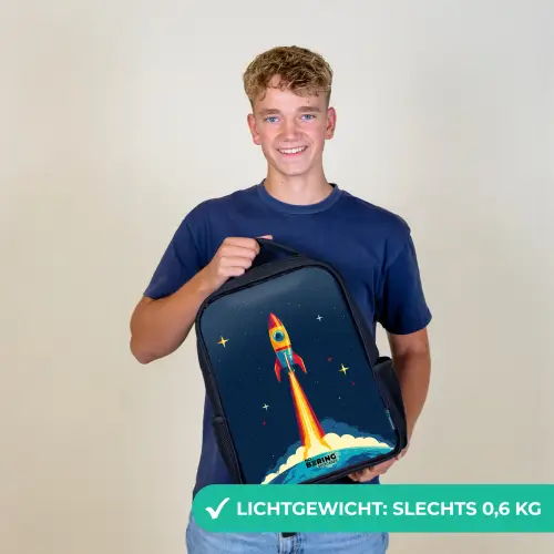Planeet - Raket - Sterren - Donkerblauw Rugzak - Zwart middel -sfeer7_NL