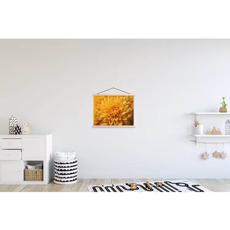 Geel - Chrysant - Zachtheid textielposter latten blank klein -kinderkamer