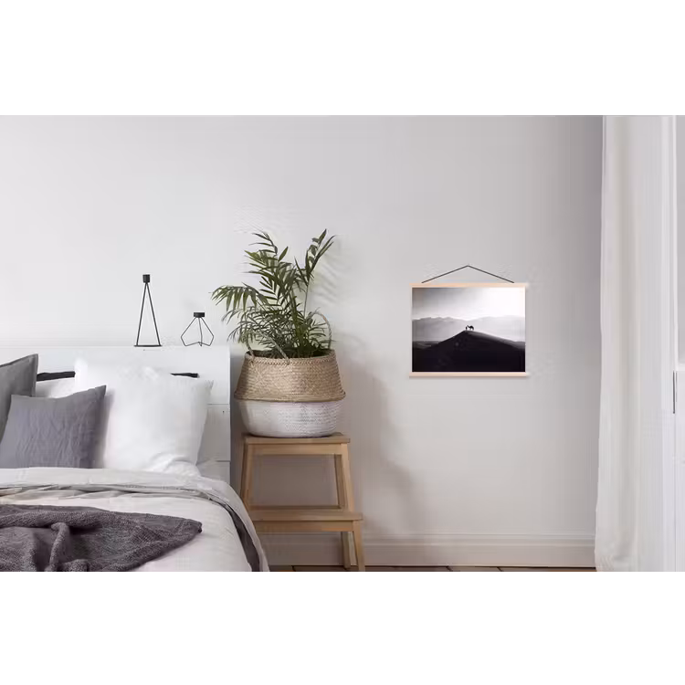 Mens - Kameel - Zandduin - Natuur - Monochroom textielposter latten blank klein -woonkamer