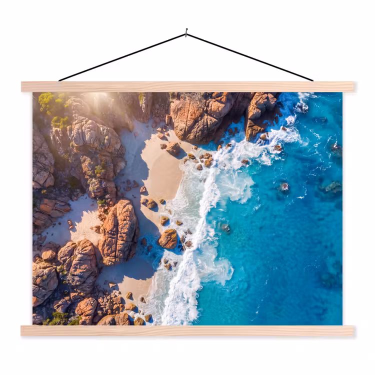 Strand - Zee - Rotsen - Natuur - Blauw textielposter latten blank klein -3d