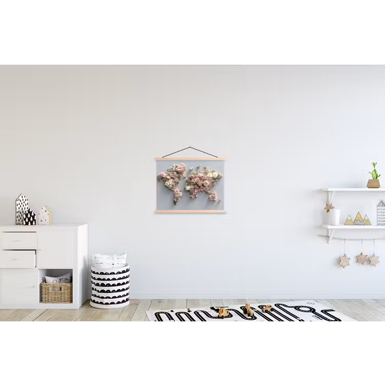 Wereldkaart - Rozen - Roze textielposter latten blank klein -kinderkamer