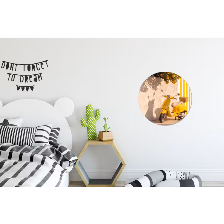 Scooter - Natuur - Zomer - Geel - Mediterraan Wandcirkel aluminium klein -kinderkamer