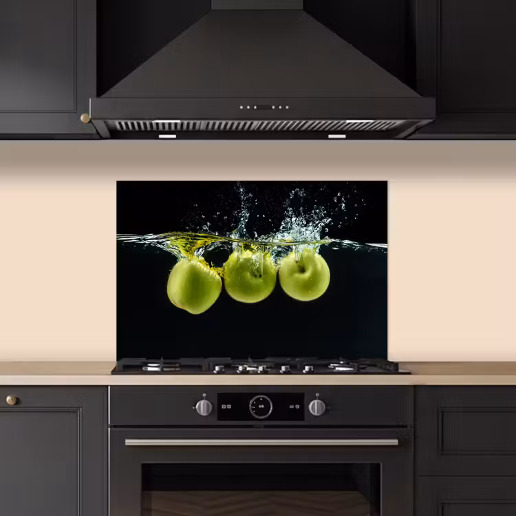 Appels - Fruit - Water - Zwart - Groen keuken achterwand spatscherm klein -sfeer1