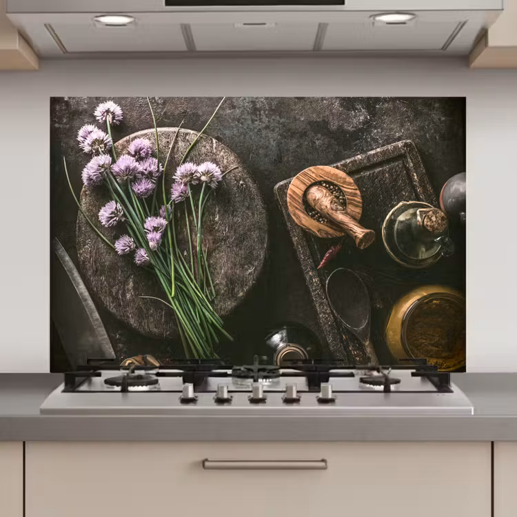Bieslook Bloesem en Antieke Keukenwaren keuken achterwand spatscherm klein -3d_website