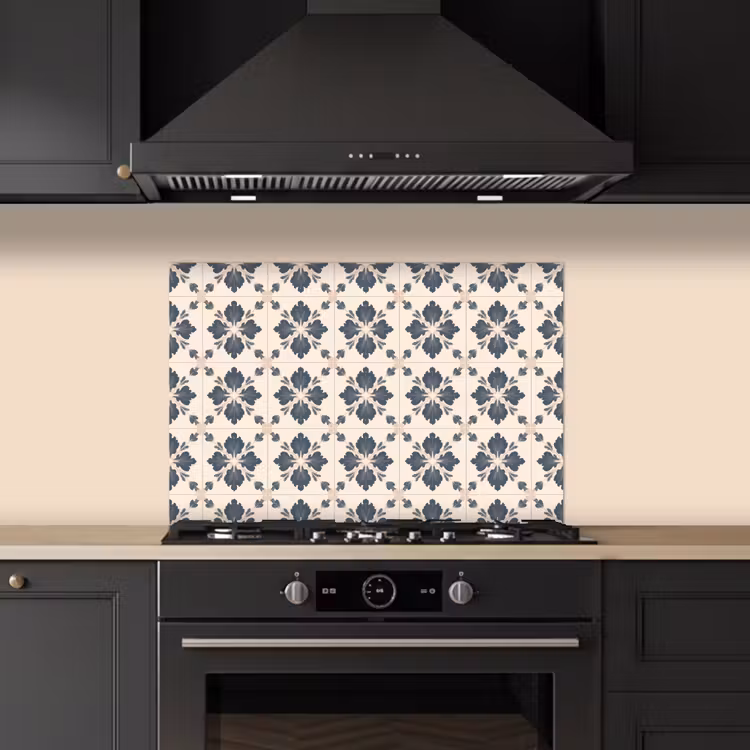 Bladvorm - Klassiek - Kleurrijk keuken achterwand spatscherm klein 900 -sfeer1