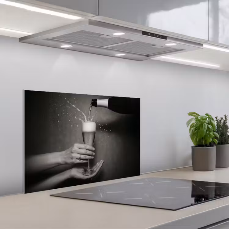 Champagnefles - Glas - Minimalistisch - Spetters keuken achterwand spatscherm klein -3d_schuin