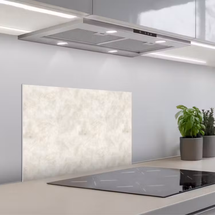 Crèmebeige - Marmer - Aders keuken achterwand spatscherm klein 900 -3d_schuin
