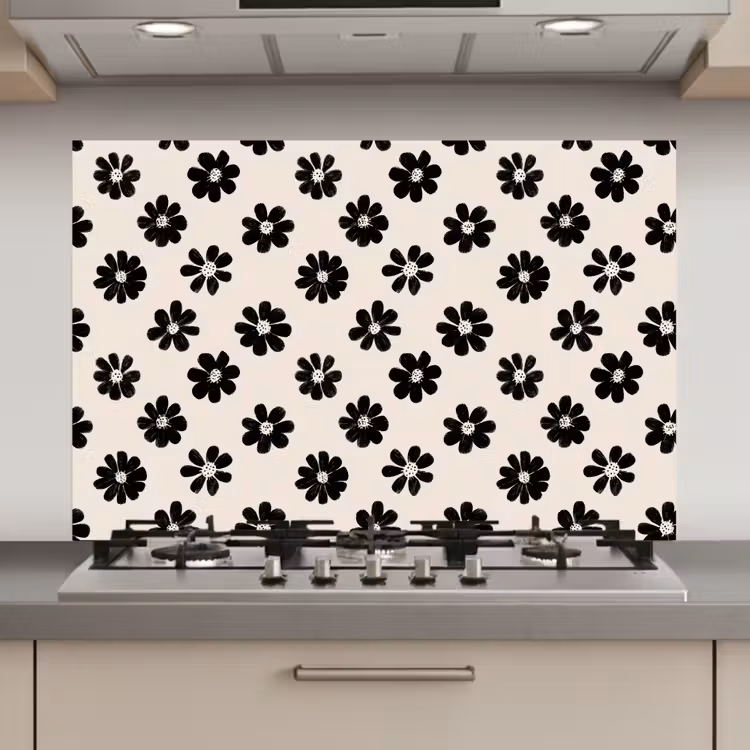 Grafisch - Madeliefjes - Zwart - Beige keuken achterwand spatscherm klein 900 -3d_website