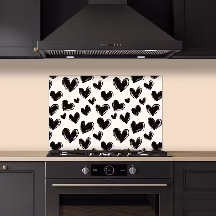 Hartjes - Patroon - Zwart keuken achterwand spatscherm klein 900 -sfeer1
