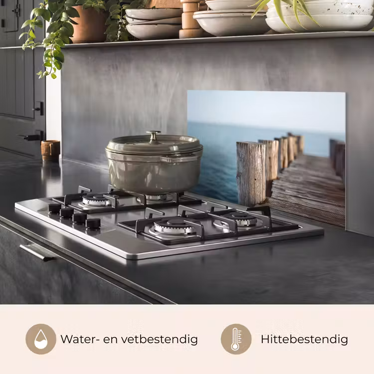 Houten steiger - Helderblauwe lucht keuken achterwand spatscherm klein -usp_NL