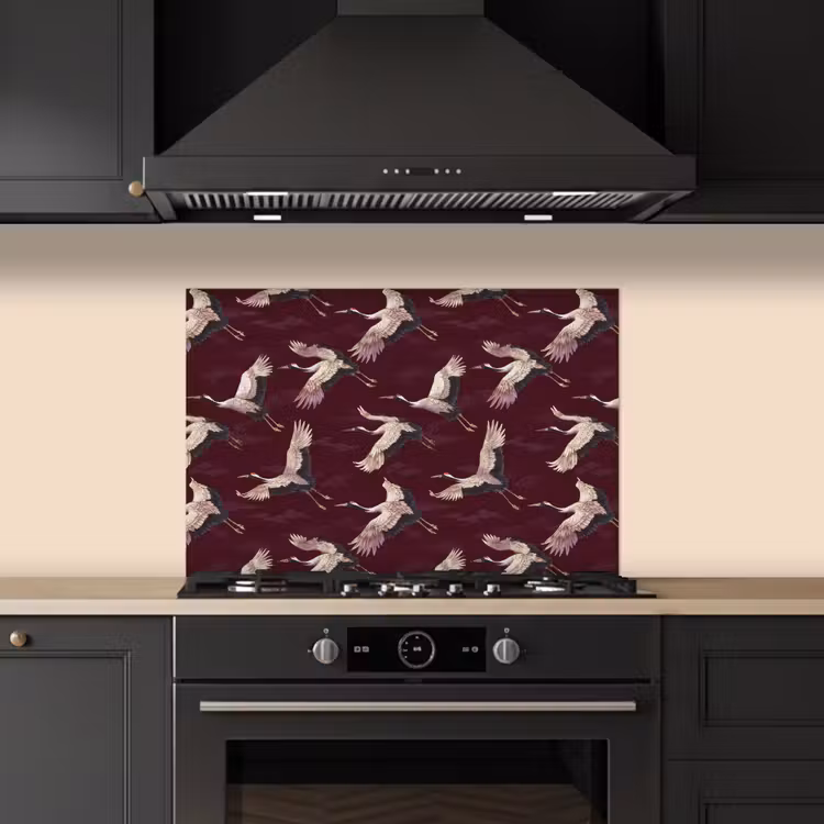Kraanvogels - Klassiek - Bordeaux keuken achterwand spatscherm klein 900 -sfeer1