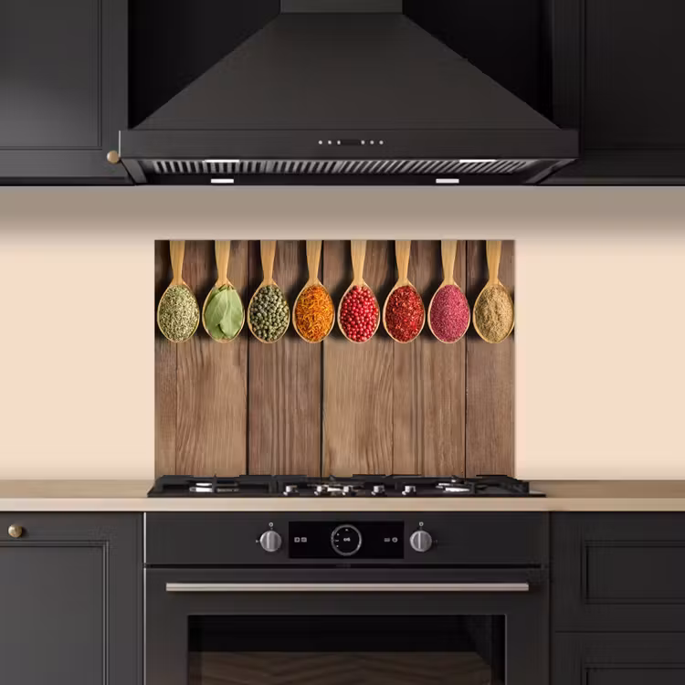 Lepels - Kruiden - Hout keuken achterwand spatscherm klein -sfeer1