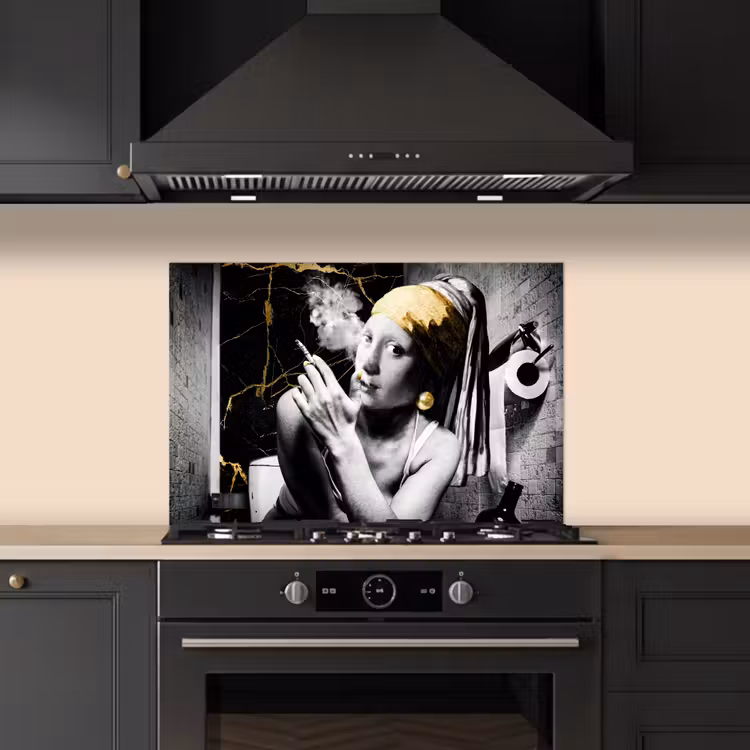Marmerlook - Meisje met de parel - Sigaretten - Toilet - Goud - Kunst - Oude meesters keuken achterwand spatscherm klein -sfeer1