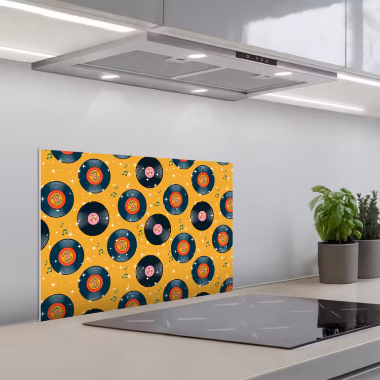 Muziek - Patroon - Geel keuken achterwand spatscherm klein 900 -3d_schuin