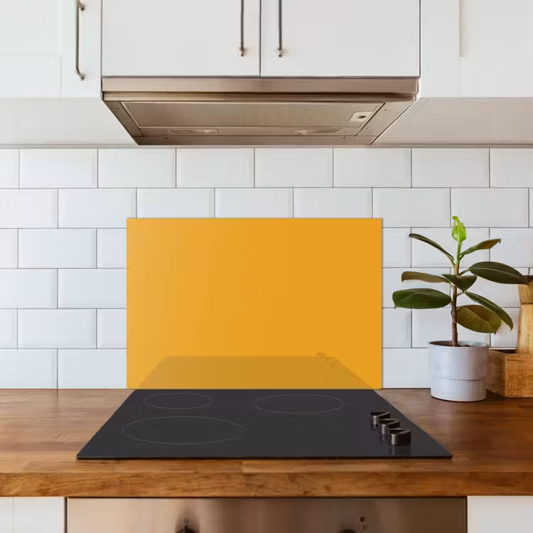Okergeel - Herfst - Interieur keuken achterwand spatscherm klein 900 -sfeer2