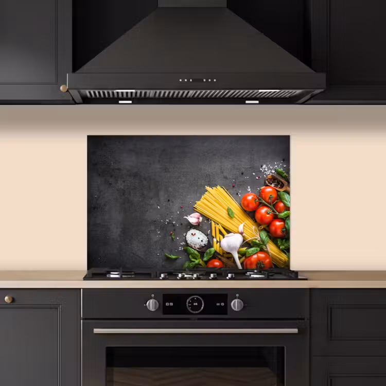 Pasta - Kruiden - Tomaat - Specerijen - Rustiek keuken achterwand spatscherm klein -sfeer1