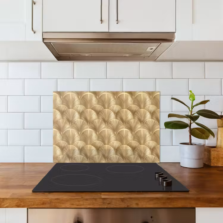 Patroon - Waaier - Goud keuken achterwand spatscherm klein 900 -sfeer2